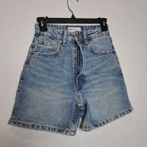 Zara Women's Light Blue Jean Shorts